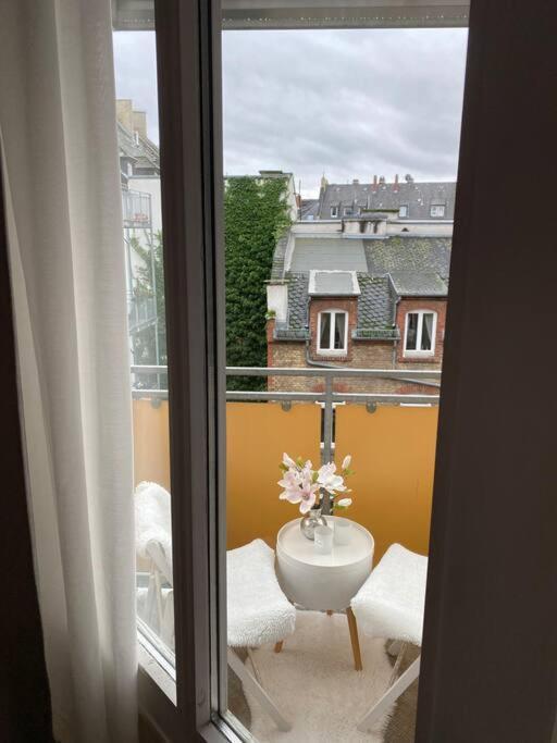 Altbau-Oase Der Eleganz: Stadtnaher Komfort Pur Wiesbaden Bagian luar foto