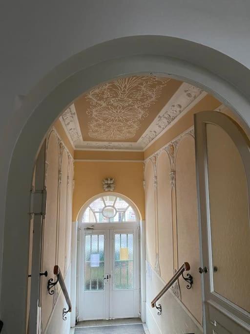 Altbau-Oase Der Eleganz: Stadtnaher Komfort Pur Wiesbaden Bagian luar foto